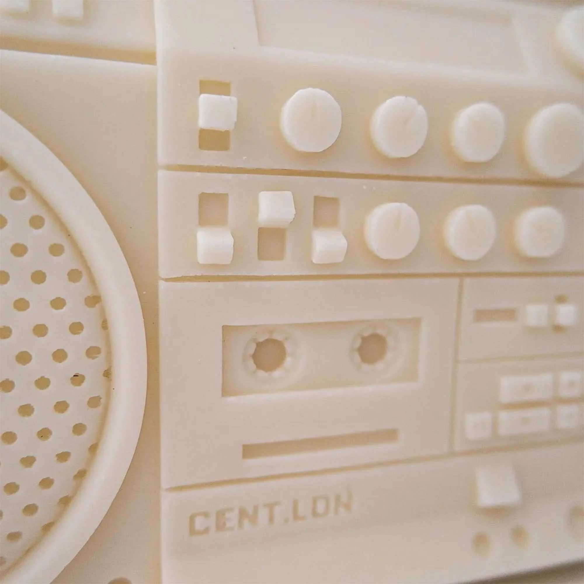 RC M90 Boombox Candle - Image 6