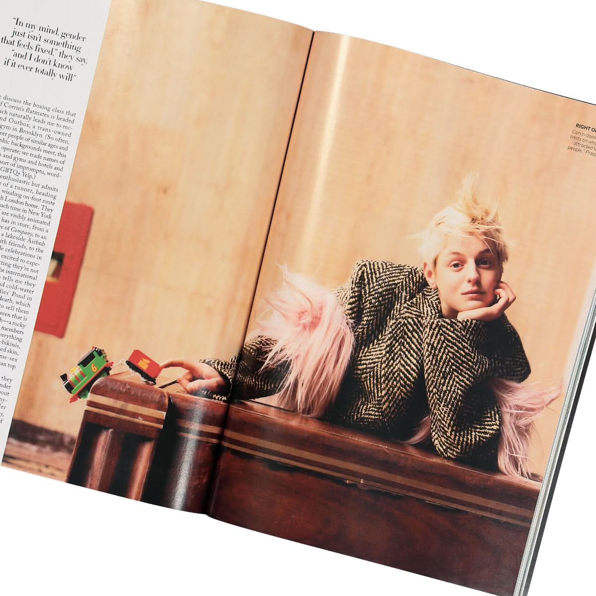 Magazine - Image 4