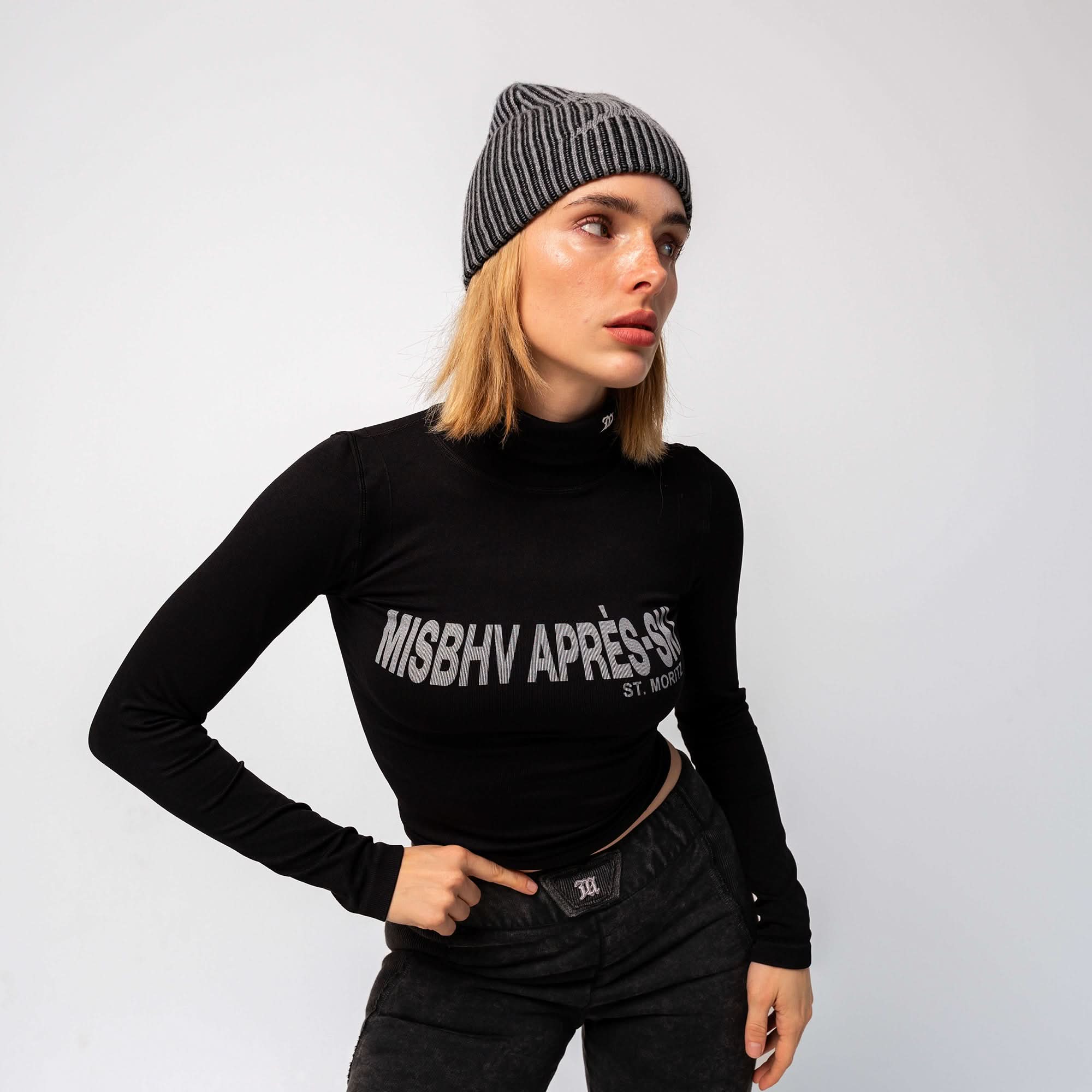 Après-Ski St. Moritz Turtleneck - Image 2