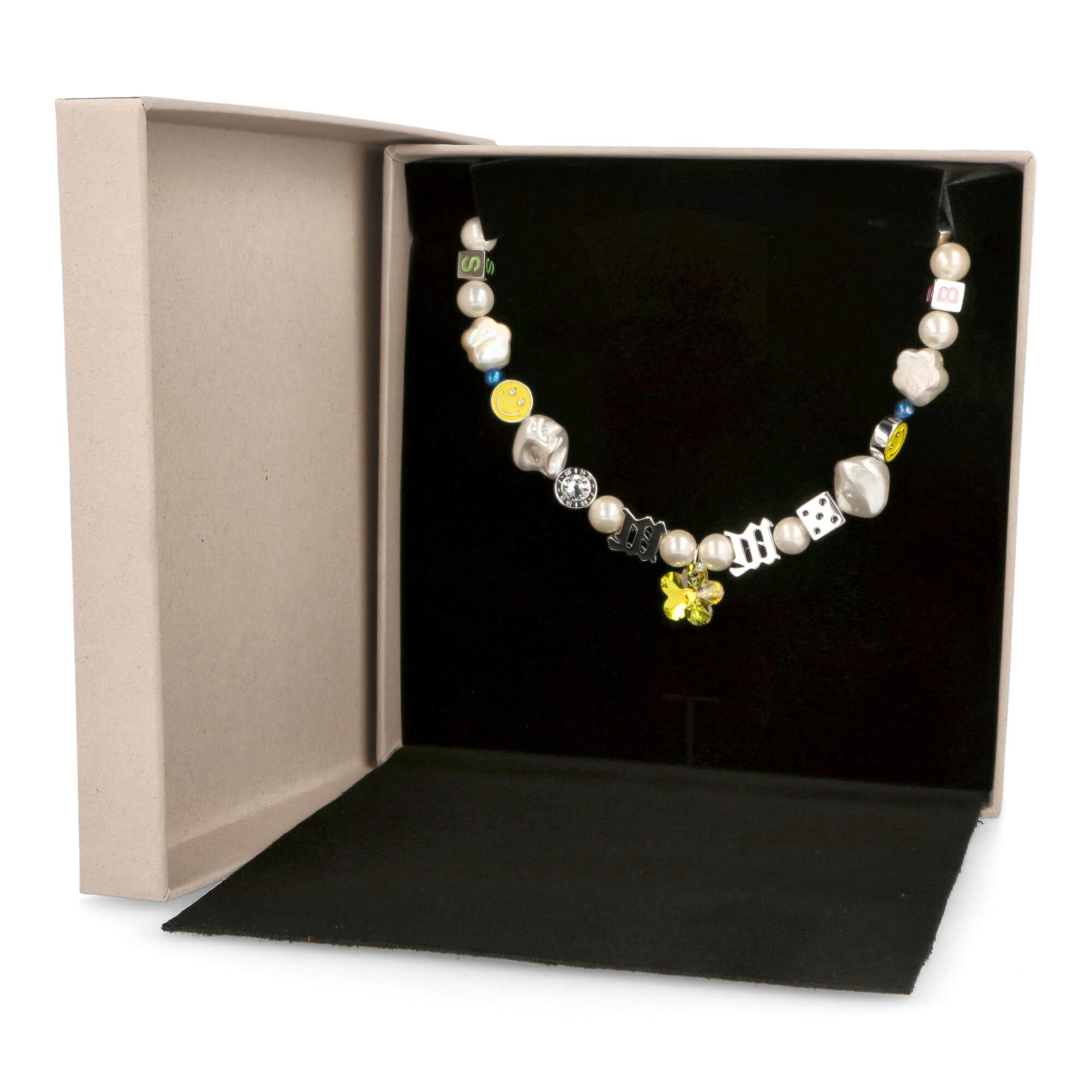 La Beaded Choker - Image 3